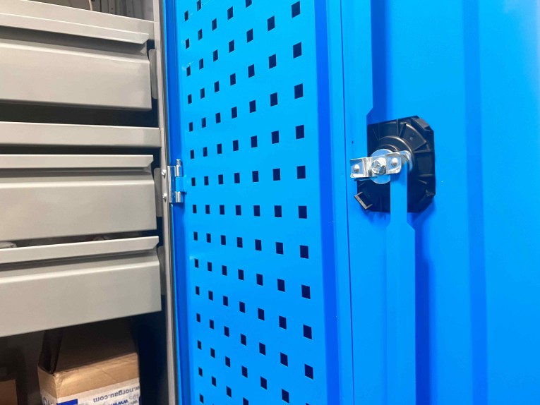 Шкаф инструментальный TNC 180.0 купить в Краснодаре