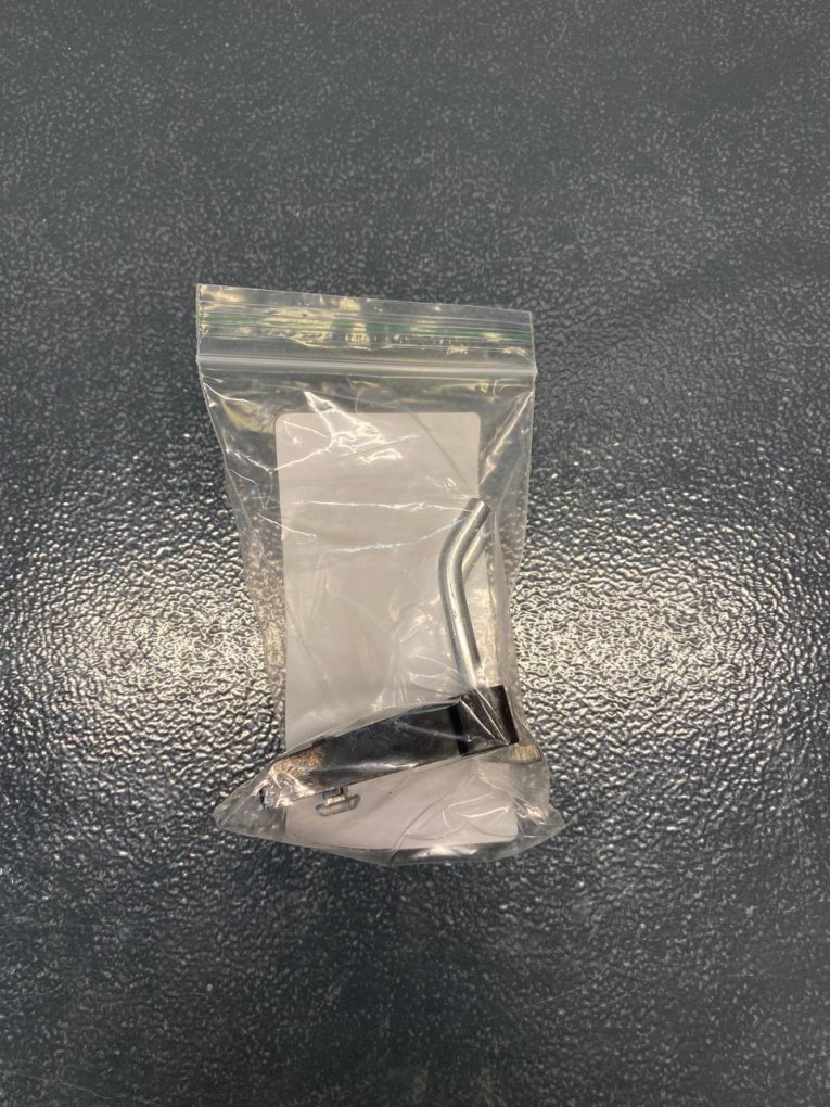 Крючок двойной 38 мм купить в Краснодаре Крючок двойной 38 мм купить в Краснодаре