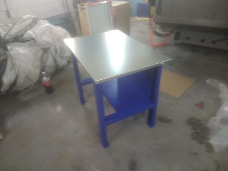 Верстак-стол бестумбовый ВП-1 купить в Краснодаре