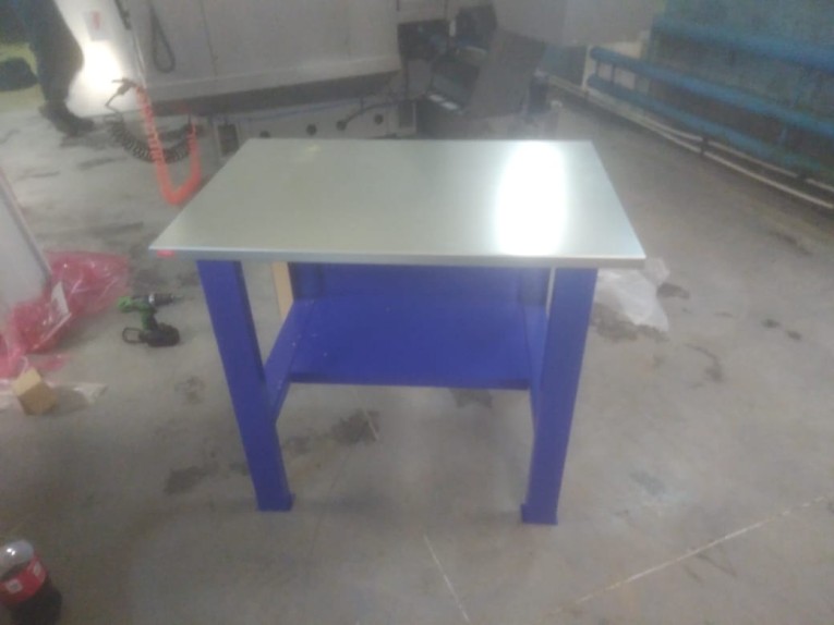 Верстак-стол бестумбовый ВП-1 купить в Краснодаре