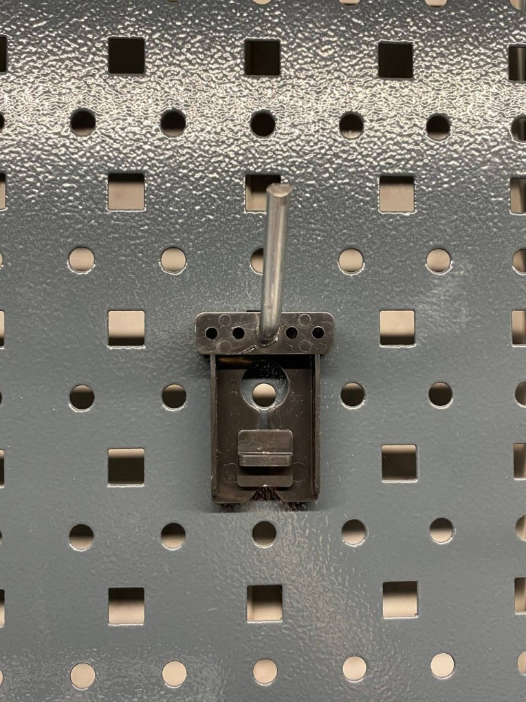 Крючок наклонный 50 мм купить в Краснодаре Крючок наклонный 50 мм купить в Краснодаре