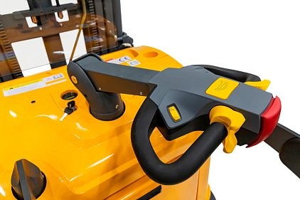Штабелер электрический самоходный CDDK20 (2000 кг, 6,5 м, 24В / 300Ач, EPS) SMARTLIFT (SMART) купить в Краснодаре Штабелер электрический самоходный CDDK20 (2000 кг, 6,5 м, 24В / 300Ач, EPS) SMARTLIFT (SMART) купить в Краснодаре